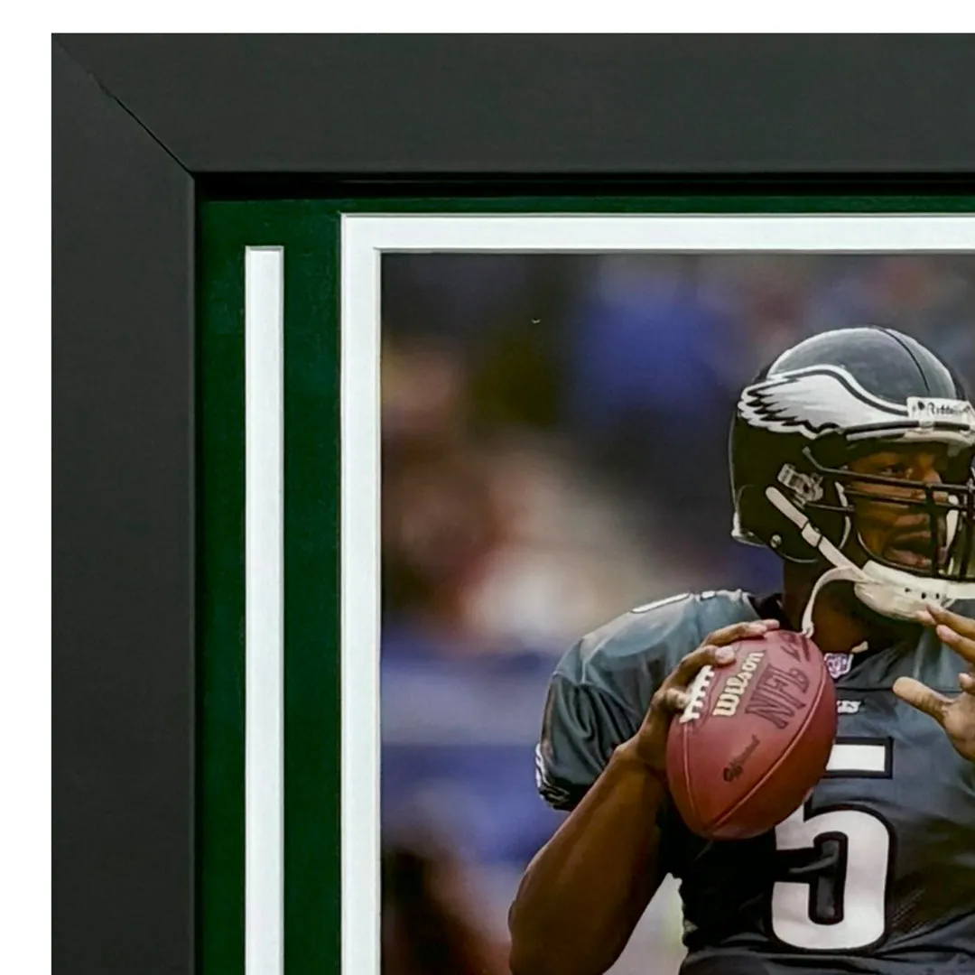 Donovan McNabb Hand Signed & Framed Philadelphia Eagles8x10 Football Photo