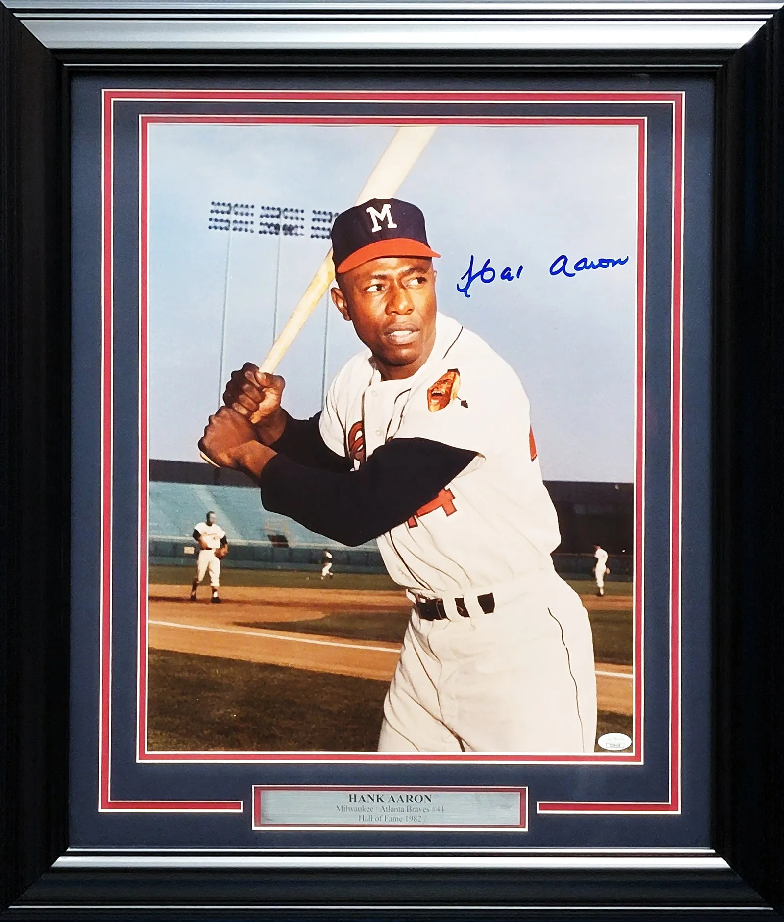 Hank Aaron Autographed Framed 16x20 Photo Milwaukee Braves JSA #II38418