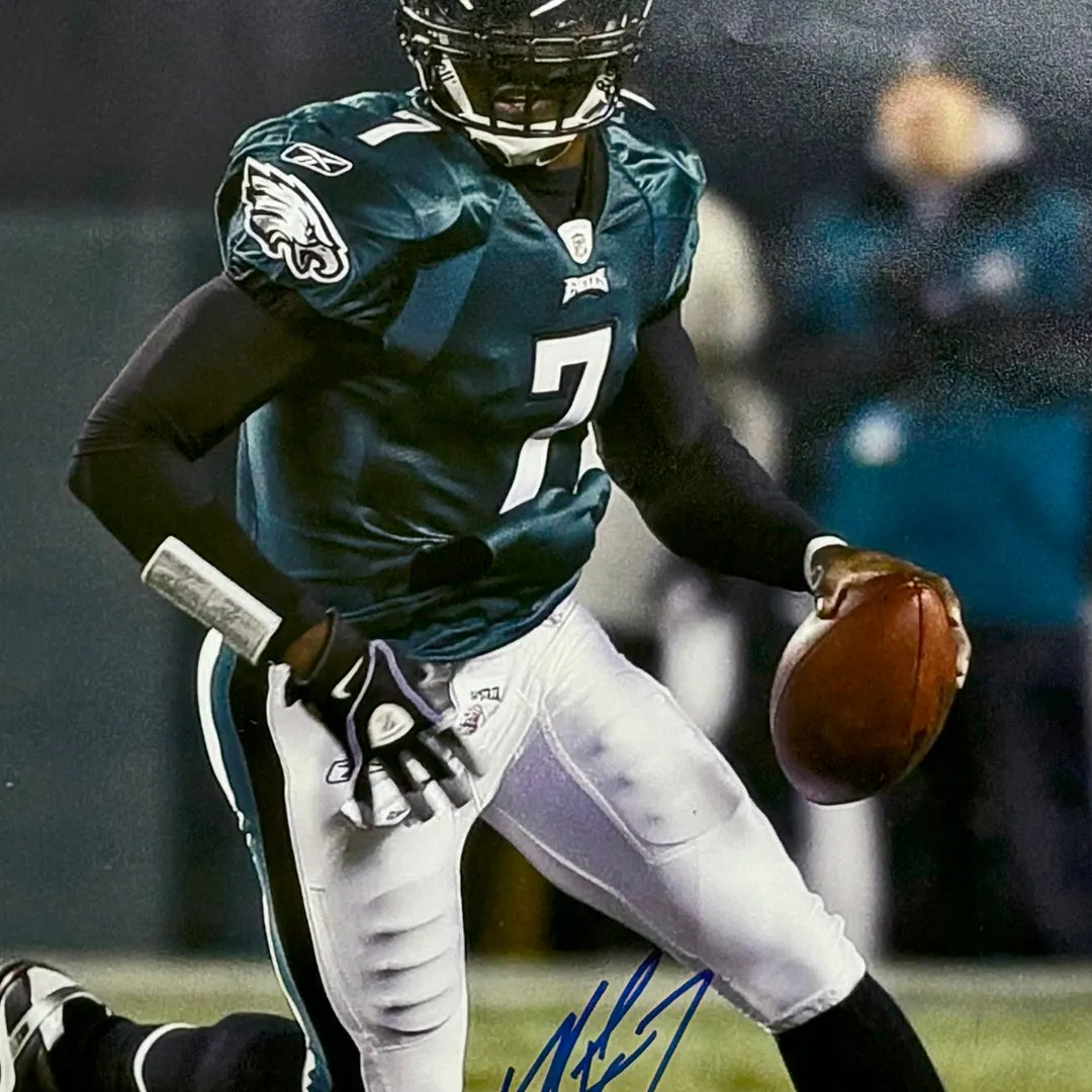 Michael Vick Signed Philadelphia Eagles Framed 11x14 Photo