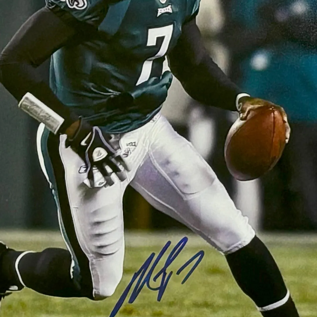 Michael Vick Signed Philadelphia Eagles Framed 8x10 Photo